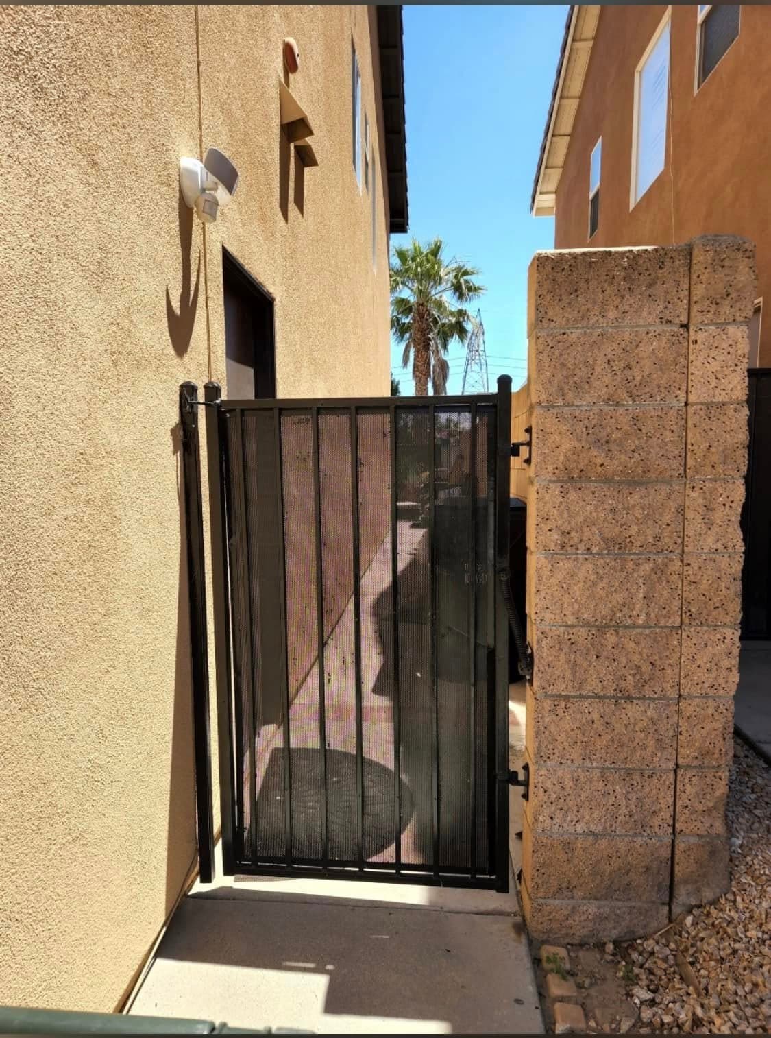 Empire Fence completed project photo from the gallery feature collection