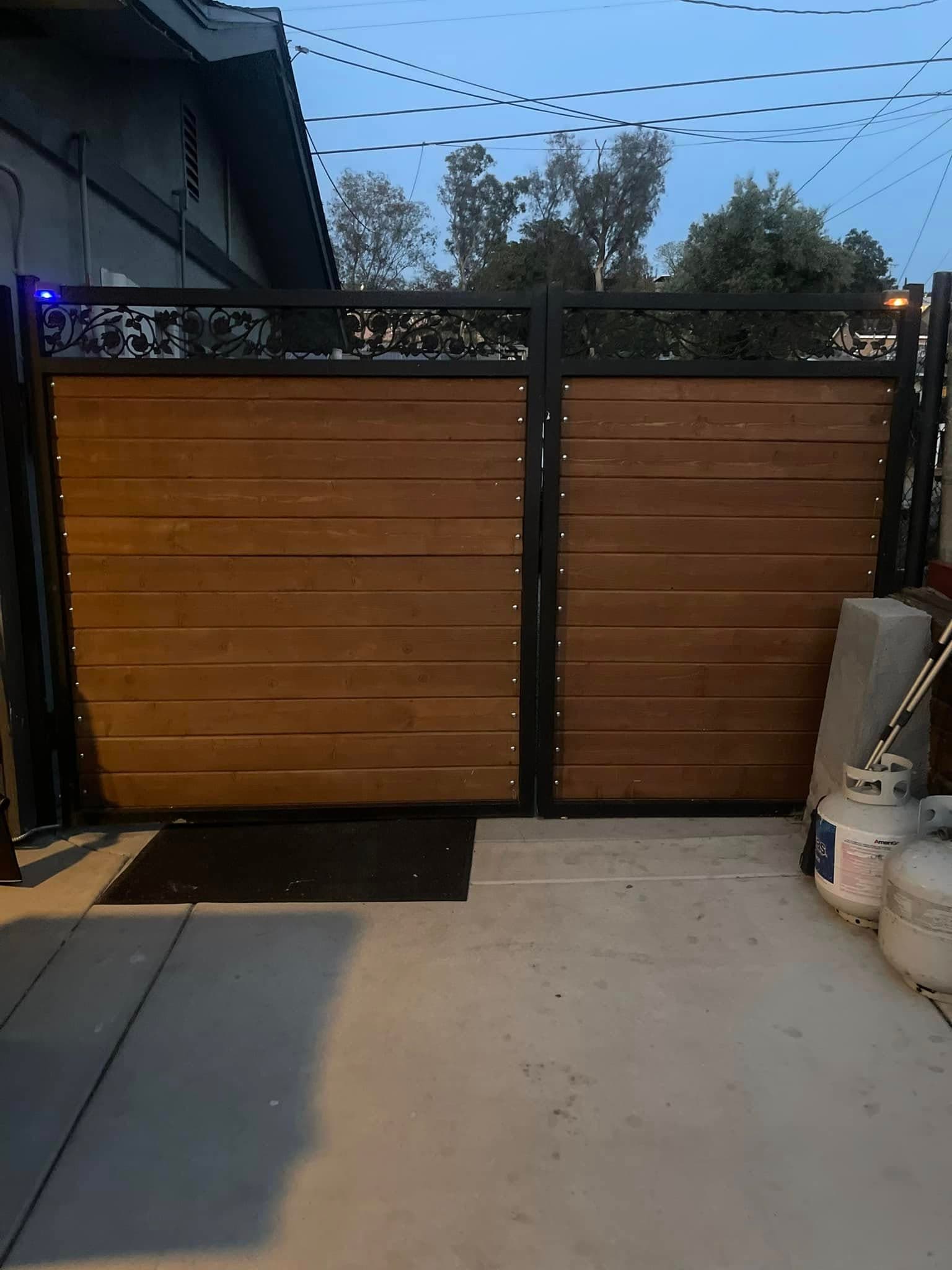 Best Front Yard Fence Options for Curb Appeal and Security