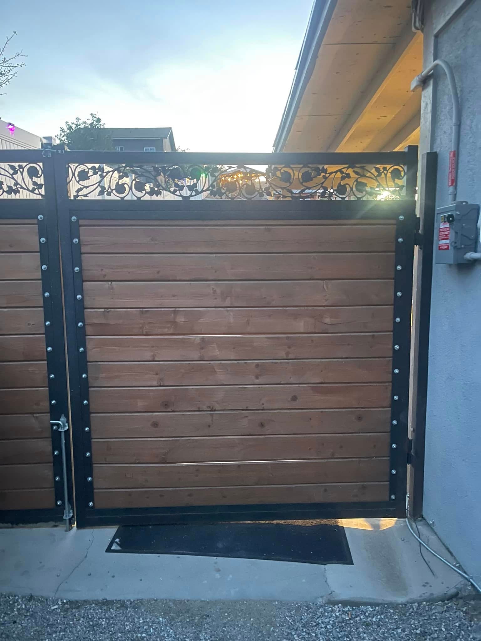 Empire Fence completed project photo from the gallery feature collection