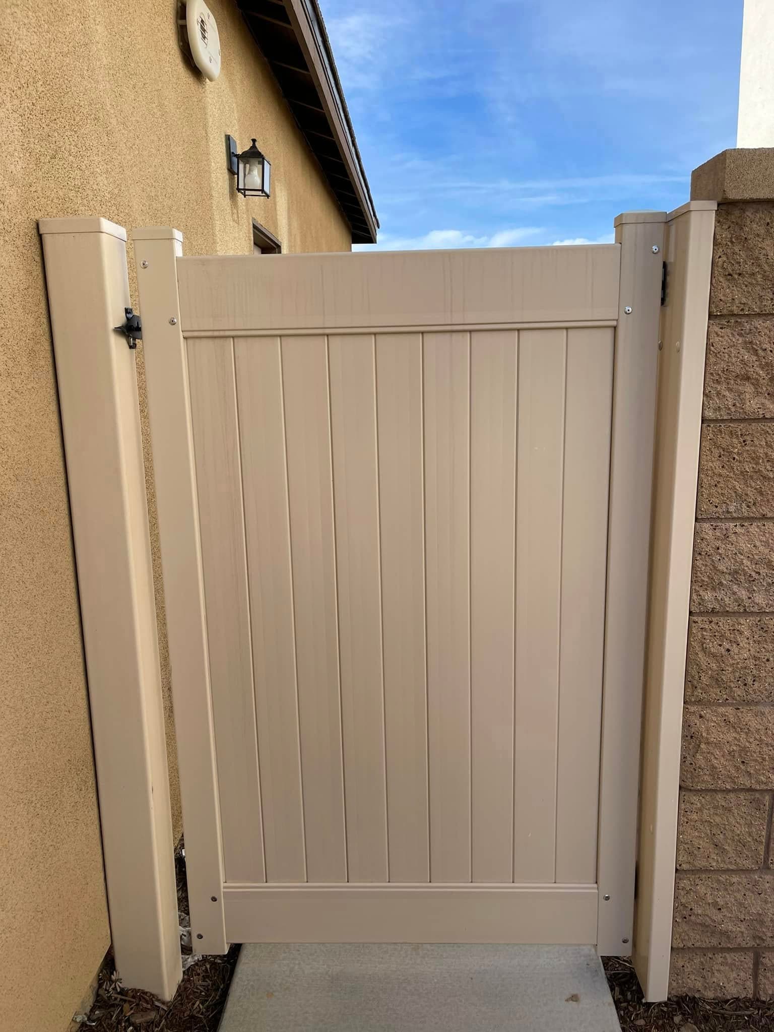 Empire Fence completed project photo from the gallery feature collection