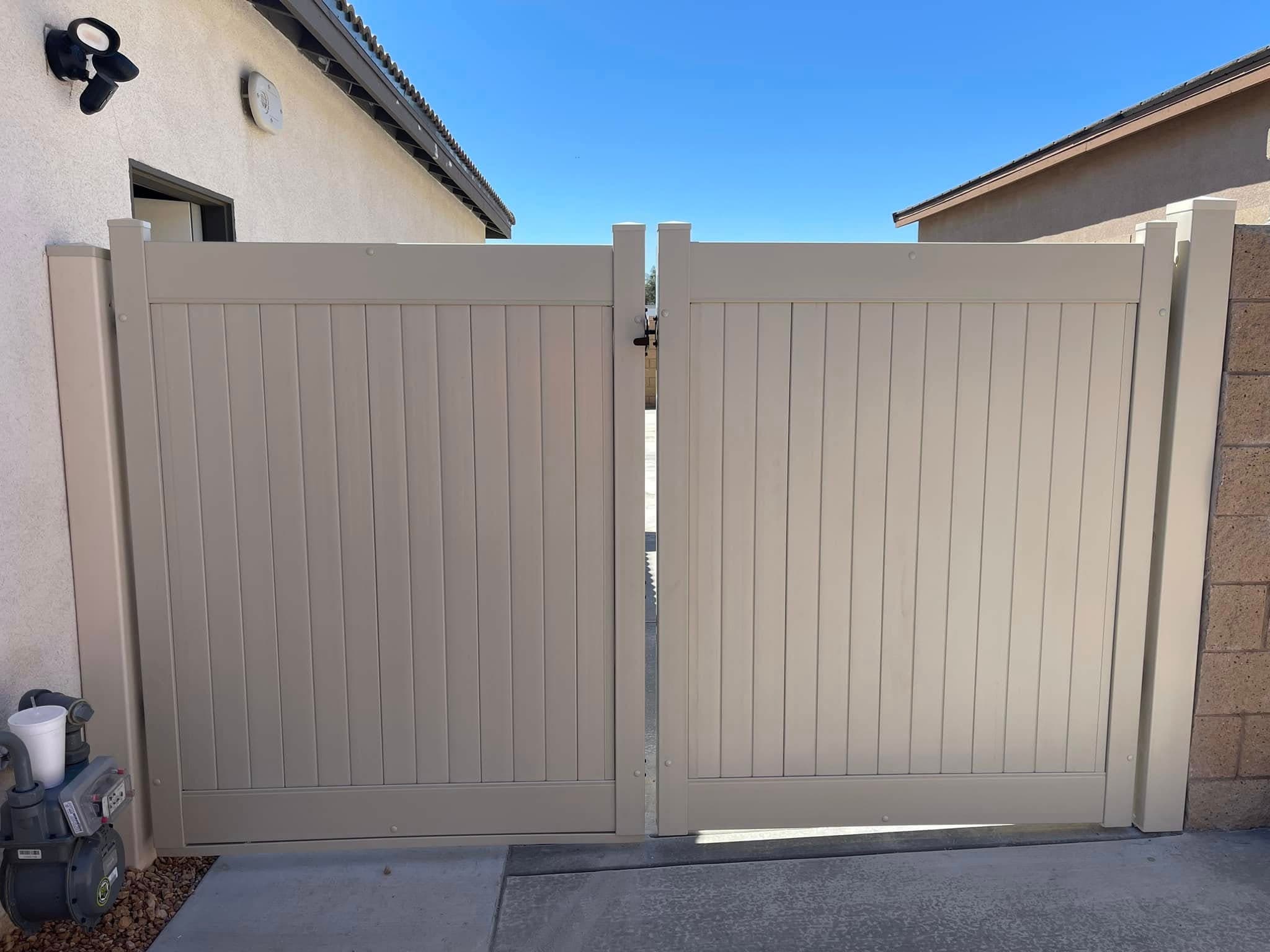 Empire Fence completed project photo from the gallery feature collection