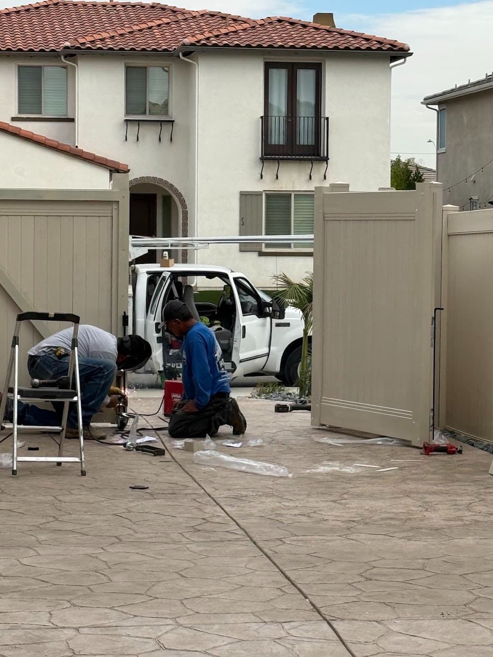 Empire Fence vinyl privacy fence project with long boundary run