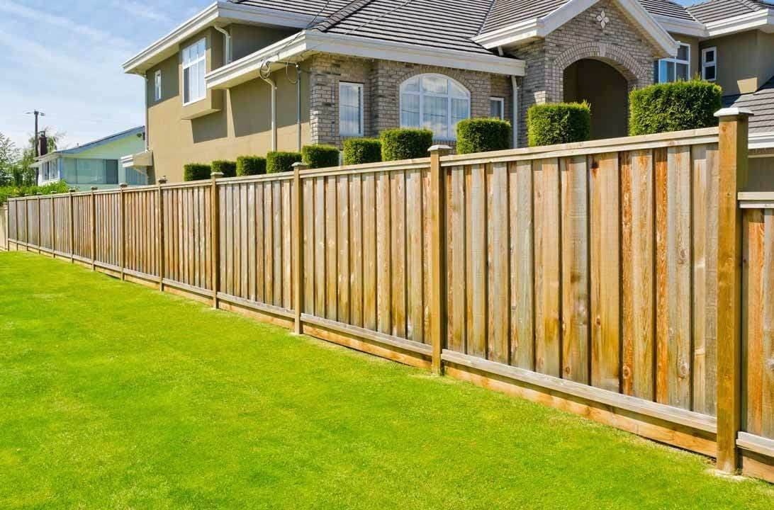 Fence Contractor in Redlands, CA